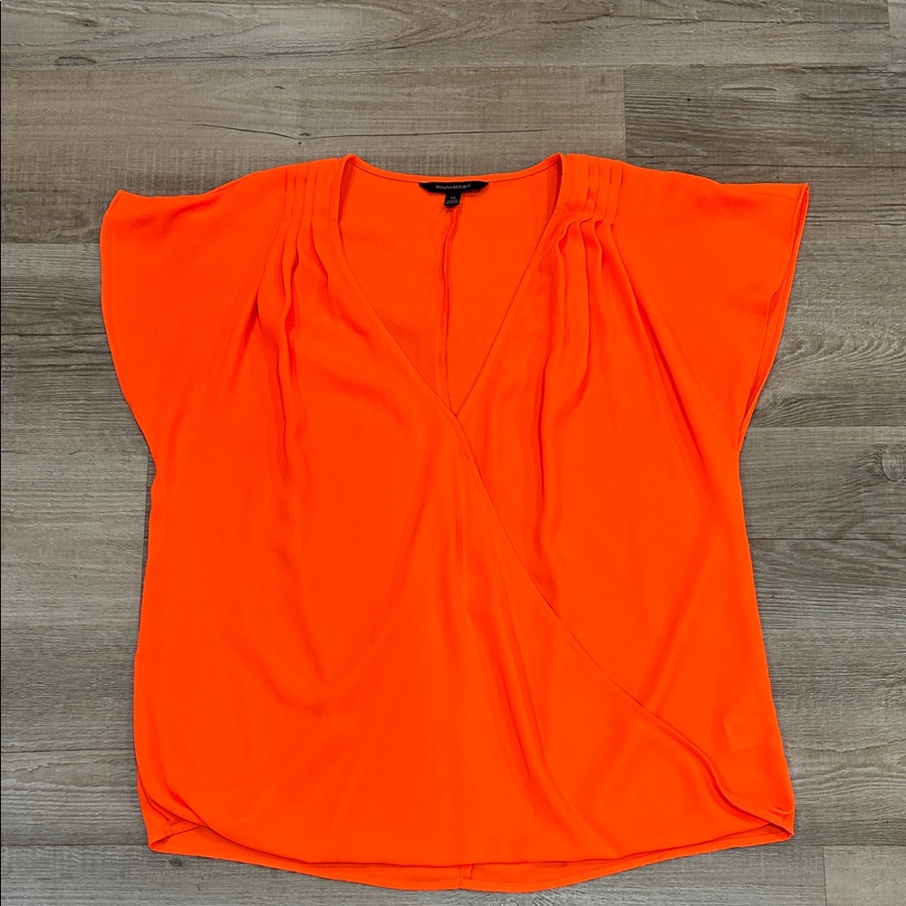 Banana Republic Vibrant Neon Orange Blouse, Size Medium washed denim